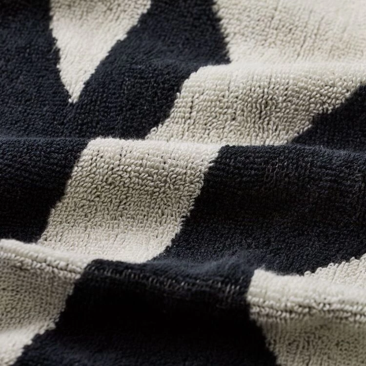 Linen House Zeppelin 4 Piece Towel Set Black 4 Linen House Zeppelin 4 Piece Towel Set Black - Image 2